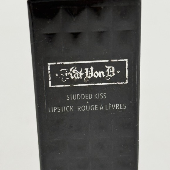 Kat Von D KVD Studded Kiss Cream Lipstick .10 oz /3.0 g Underage Red New Sealed - Picture 2 of 4